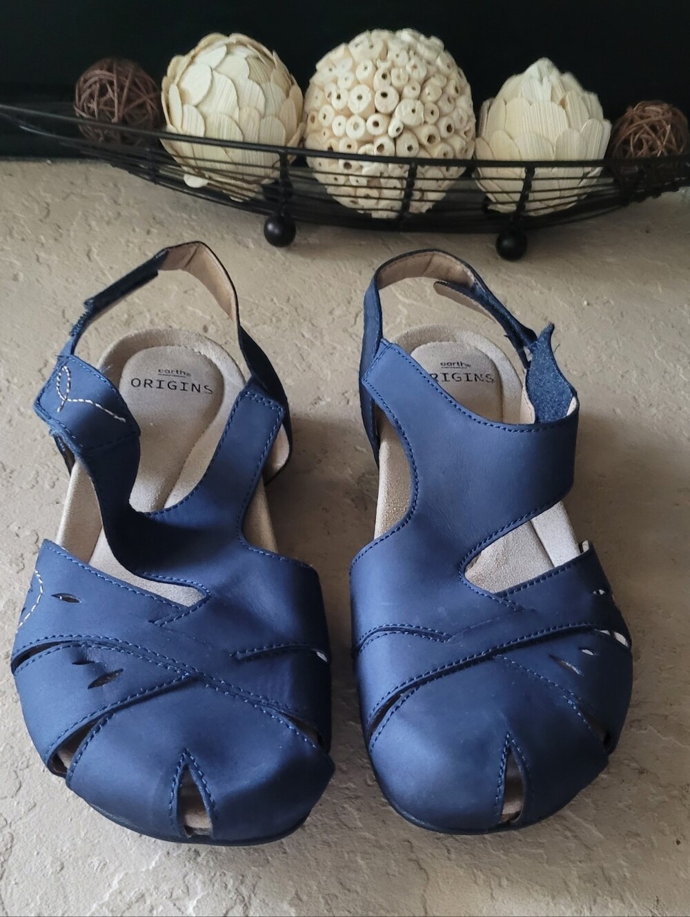 Size 9 M Earth Origins Leather Mary Jane Backstrap Bosk Birdine Navy Sandals